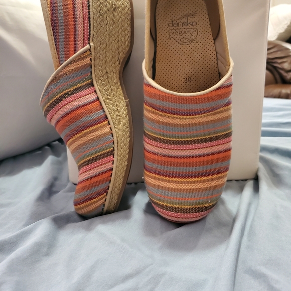 Dansko Red and Pink Clogs Comfortable Slip-On Design - Picture 6 of 6